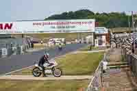 Vintage-motorcycle-club;eventdigitalimages;mallory-park;mallory-park-trackday-photographs;no-limits-trackdays;peter-wileman-photography;trackday-digital-images;trackday-photos;vmcc-festival-1000-bikes-photographs